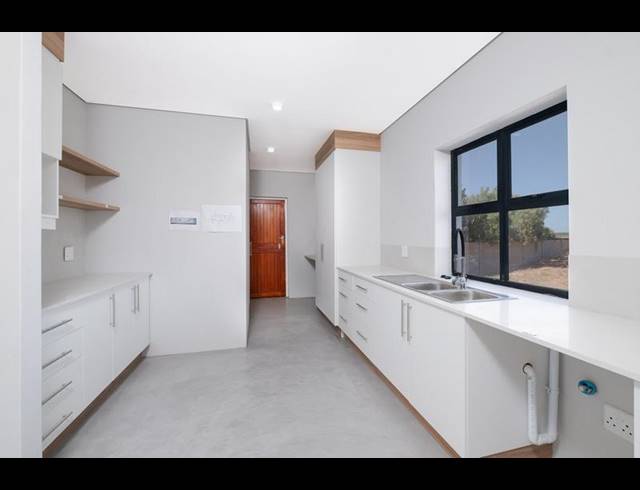 3 BEDROOM HOUSE FOR SALE IN STILBAAI-WES